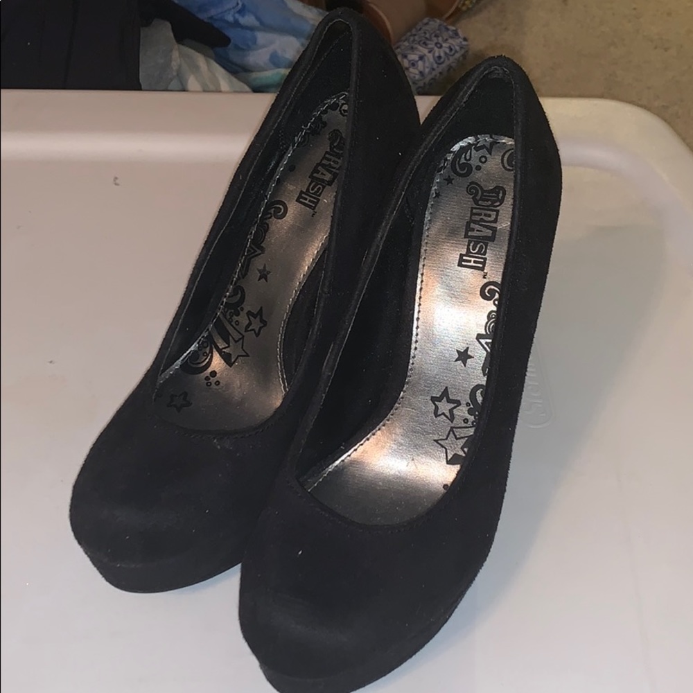 Black suede simple black platform pumps